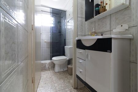 Apartamento à venda com 48m², 2 quartos e 1 vaga Apartamento à venda com 48m², 2 quartos e 1 vagaBanheiro
