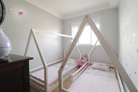 Apartamento à venda com 75m², 3 quartos e 2 vagasQuarto 2