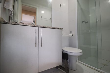 Apartamento à venda com 75m², 3 quartos e 2 vagasBanheiro 2
