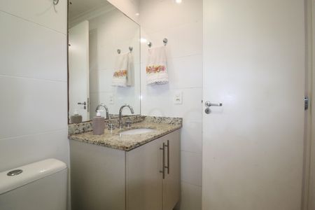 Apartamento à venda com 75m², 3 quartos e 2 vagasBanheiro Quarto 1 suíte