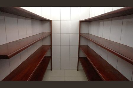 Casa para alugar com 560m², 5 quartos e 6 vagasCozinha