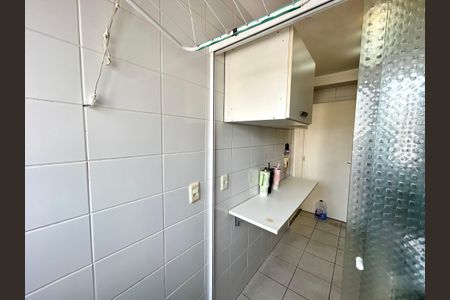Apartamento para alugar com 58m², 2 quartos e 1 vagaÁrea de Serviço