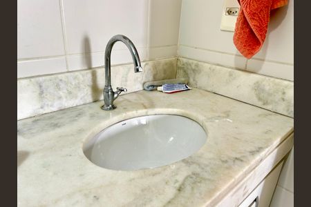 Apartamento para alugar com 58m², 2 quartos e 1 vagaBanheiro 1