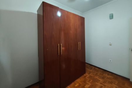 Casa à venda com 171m², 3 quartos e 4 vagas Casa à venda com 171m², 3 quartos e 4 vagasQuarto 3