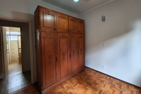 Casa à venda com 171m², 3 quartos e 4 vagas Casa à venda com 171m², 3 quartos e 4 vagasQuarto 2