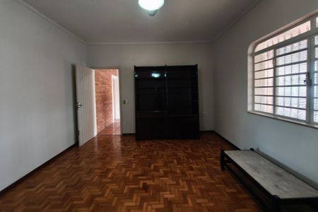 Casa à venda com 171m², 3 quartos e 4 vagas Casa à venda com 171m², 3 quartos e 4 vagasSala