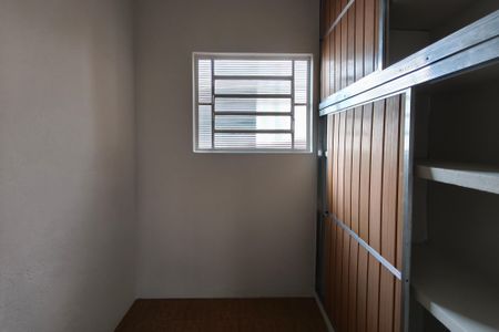 Casa à venda com 171m², 3 quartos e 4 vagas Casa à venda com 171m², 3 quartos e 4 vagasQuarto 4