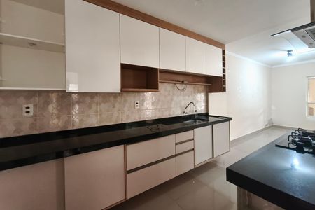 Casa à venda com 100m², 3 quartos e 2 vagasCozinha
