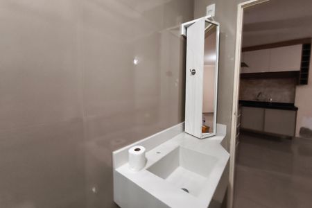 Casa à venda com 100m², 3 quartos e 2 vagasBanheiro Social