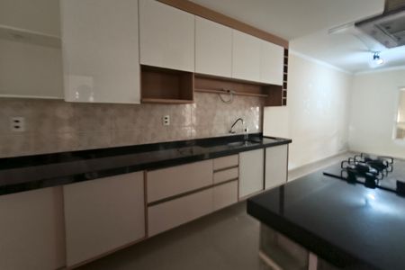 Casa à venda com 100m², 3 quartos e 2 vagasCozinha