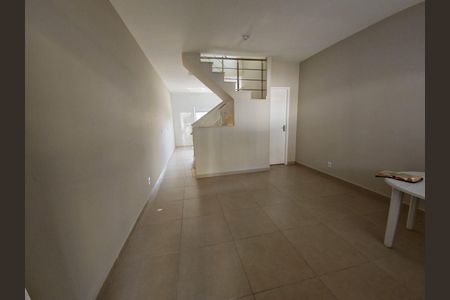 Casa à venda com 3 quartos, 145m² em Jardim do Colegio, São Paulo