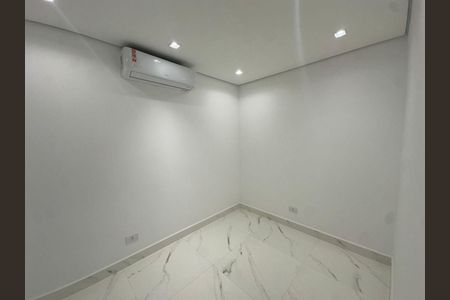 Casa à venda com 3 quartos, 170m² em Parque Sao Domingos, São Paulo