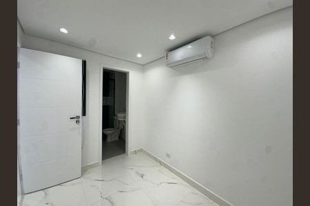 Casa à venda com 3 quartos, 170m² em Parque Sao Domingos, São Paulo