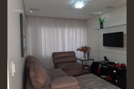 Casa à venda com 3 quartos, 180m² em Parque Sao Domingos, São Paulo