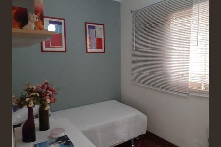 Casa à venda com 3 quartos, 180m² em Parque Sao Domingos, São Paulo