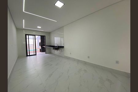 Casa à venda com 3 quartos, 120m² em Parque Sao Domingos, São Paulo