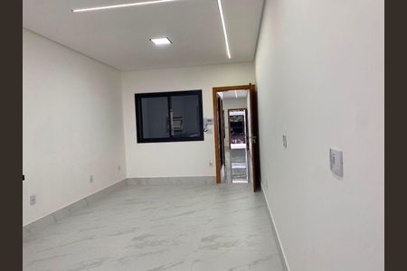 Casa à venda com 3 quartos, 120m² em Parque Sao Domingos, São Paulo