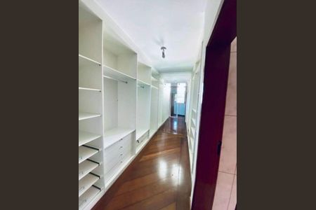 Casa à venda com 4 quartos, 501m² em City América, São Paulo