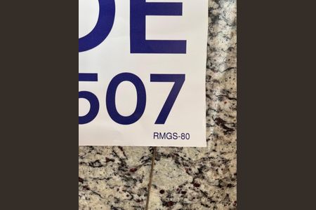 Apartamento à venda com 275m², 3 quartos e 3 vagas Apartamento à venda com 275m², 3 quartos e 3 vagasRMGS-80