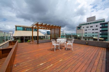 Apartamento à venda com 275m², 3 quartos e 3 vagas Apartamento à venda com 275m², 3 quartos e 3 vagasCOBERTURA