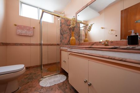 Apartamento à venda com 275m², 3 quartos e 3 vagas Apartamento à venda com 275m², 3 quartos e 3 vagasBANHEIRO2