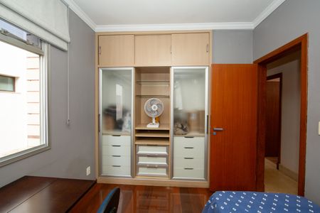 Apartamento à venda com 275m², 3 quartos e 3 vagas Apartamento à venda com 275m², 3 quartos e 3 vagasQUARTO1