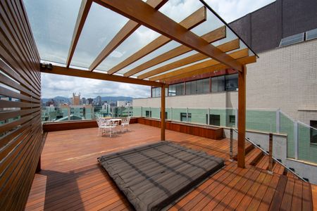 Apartamento à venda com 275m², 3 quartos e 3 vagas Apartamento à venda com 275m², 3 quartos e 3 vagasCOBERTURA