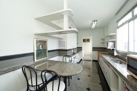 Apartamento à venda com 275m², 3 quartos e 3 vagas Apartamento à venda com 275m², 3 quartos e 3 vagasCOZINHA