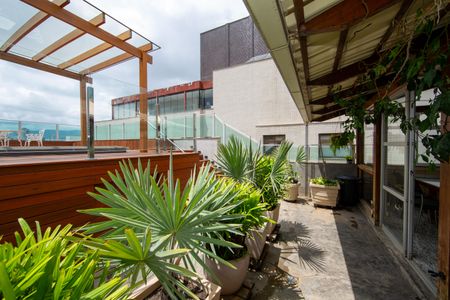 Apartamento à venda com 275m², 3 quartos e 3 vagas Apartamento à venda com 275m², 3 quartos e 3 vagasCOBERTURA