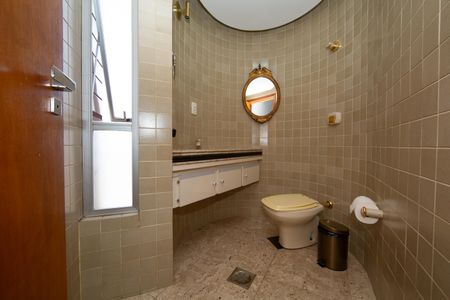 Apartamento à venda com 275m², 3 quartos e 3 vagas Apartamento à venda com 275m², 3 quartos e 3 vagasBANHEIRO1