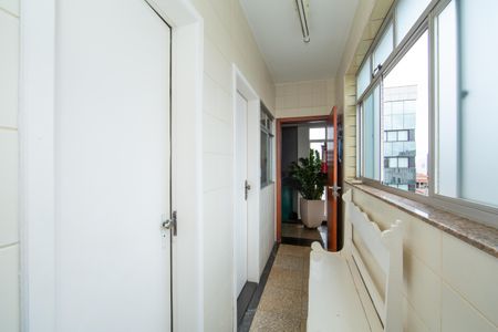 Apartamento à venda com 275m², 3 quartos e 3 vagas Apartamento à venda com 275m², 3 quartos e 3 vagasAREA DE SERVICO