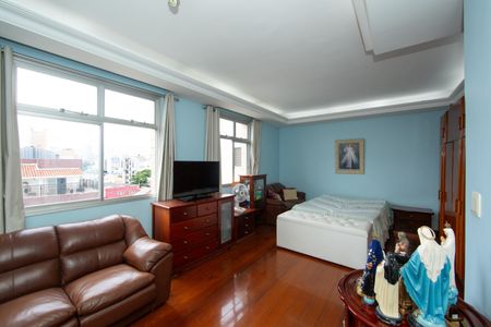 Apartamento à venda com 275m², 3 quartos e 3 vagas Apartamento à venda com 275m², 3 quartos e 3 vagasQUARTO3