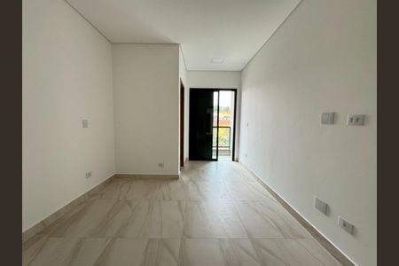 Casa à venda com 3 quartos, 180m² em Parque Sao Domingos, São Paulo