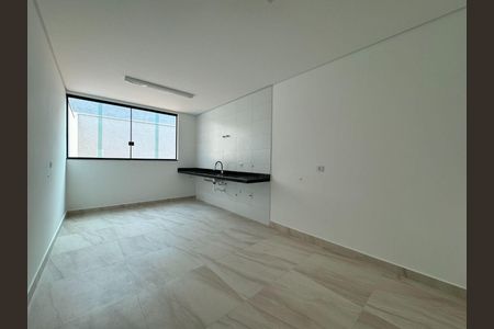 Casa à venda com 3 quartos, 180m² em Parque Sao Domingos, São Paulo