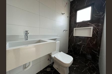 Casa à venda com 3 quartos, 180m² em Parque Sao Domingos, São Paulo