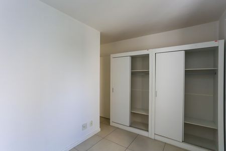 Apartamento para alugar com 74m², 3 quartos e 1 vagaquarto 2