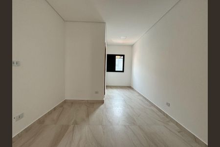 Casa à venda com 3 quartos, 180m² em Parque Sao Domingos, São Paulo