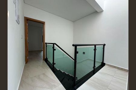 Casa à venda com 3 quartos, 180m² em Parque Sao Domingos, São Paulo