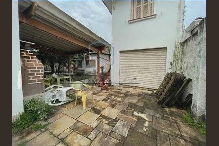 Casa à venda com 250m², 4 quartos e sem vaga