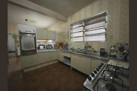 Casa à venda com 4 quartos, 250m² em Lapa, São Paulo