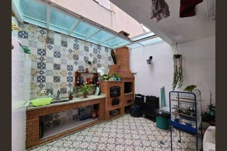 Casa à venda com 2 quartos, 115m² em Vila Iorio, São Paulo