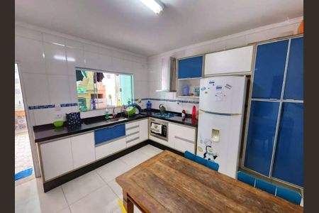 Casa à venda com 2 quartos, 115m² em Vila Iorio, São Paulo