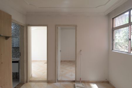 Sala de apartamento para alugar com 2 quartos, 46m² em Heliópolis, Belo Horizonte