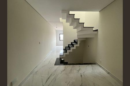 Casa à venda com 2 quartos, 140m² em Vila Maria Luisa, São Paulo