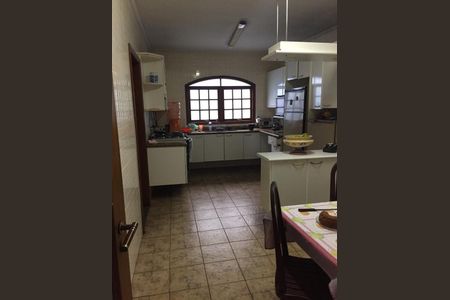 Casa à venda com 4 quartos, 341m² em City América, São Paulo