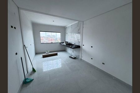 Casa à venda com 3 quartos, 210m² em Parque Sao Domingos, São Paulo