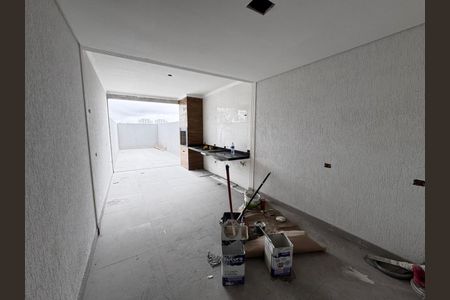 Casa à venda com 3 quartos, 210m² em Parque Sao Domingos, São Paulo