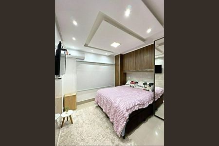 Casa à venda com 3 quartos, 107m² em Vila Constança, São Paulo