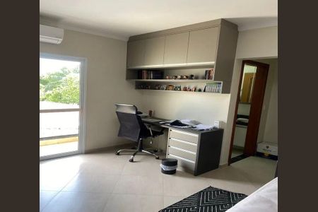 Casa à venda com 3 quartos, 210m² em Parque Sao Domingos, São Paulo