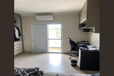 Casa à venda com 3 quartos, 210m² em Parque Sao Domingos, São Paulo